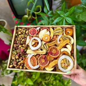 مخلوط میوه خشک و میوه حبه
